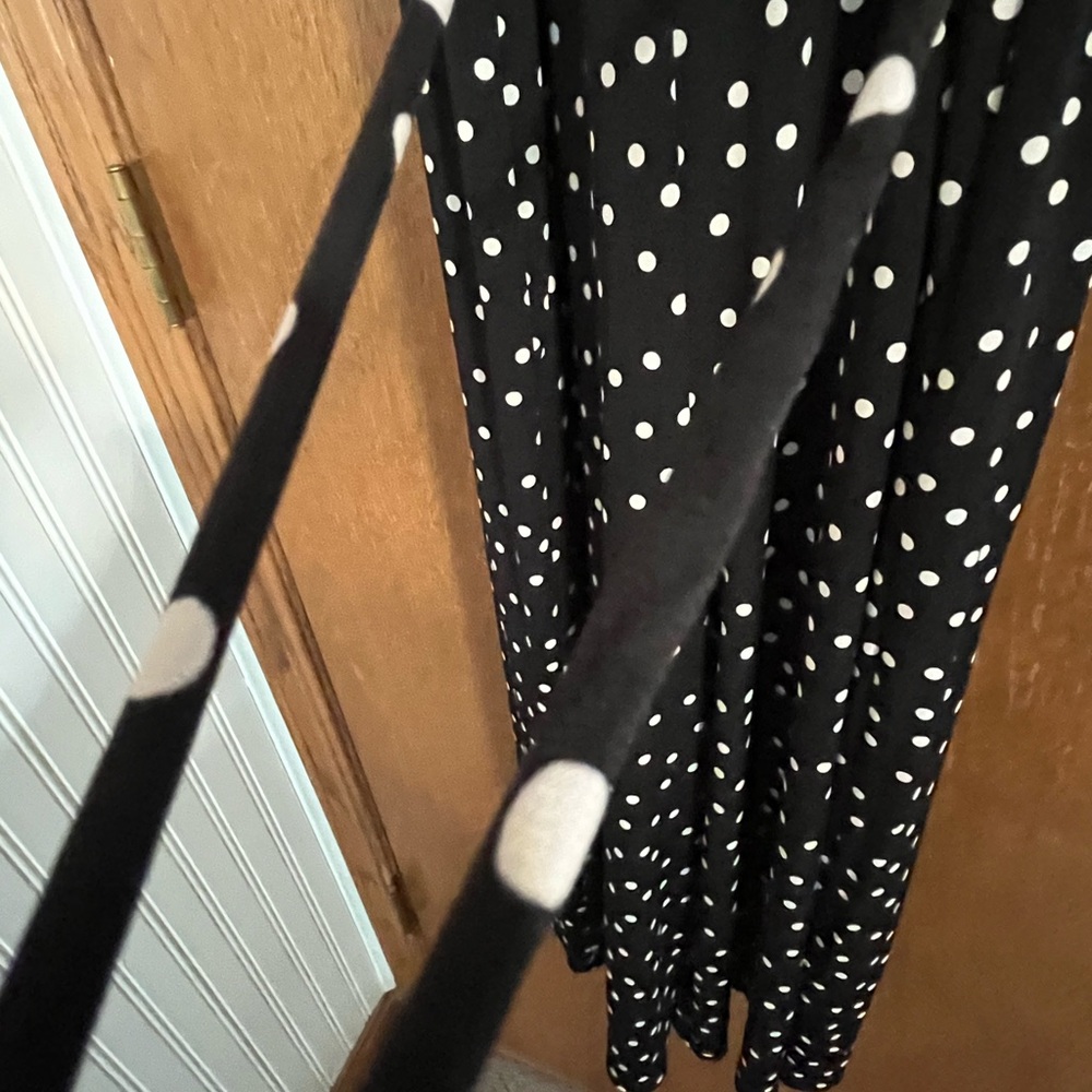 Elegant Black and White Polka Dot Jumpsuit - Picture 3 of 4